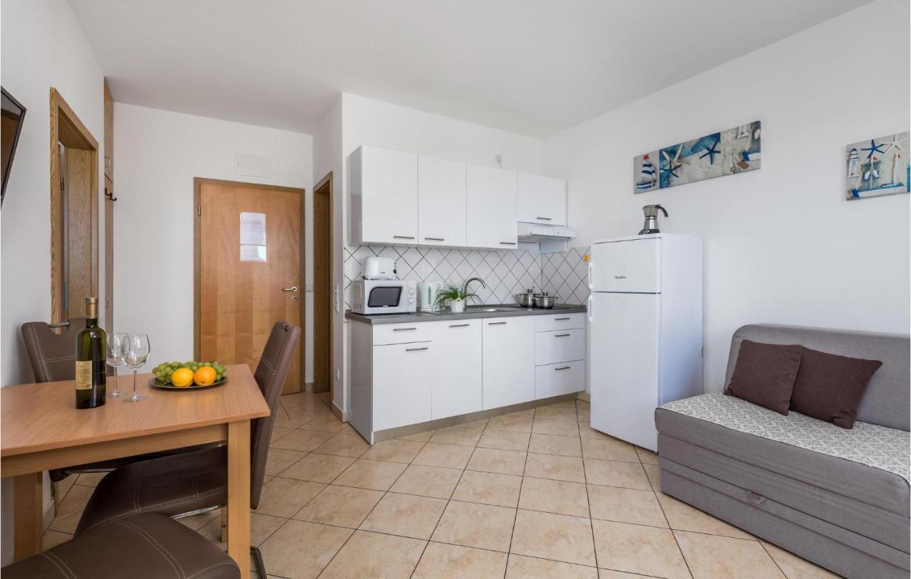 Nice Apartment In Volosko With Kitchen ภายนอก รูปภาพ